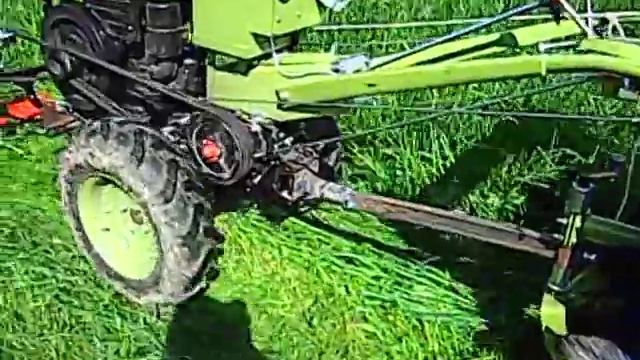 Кроссер с роторной косилкой смотреть онлайн