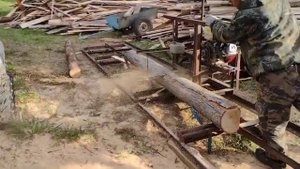 Самодельная шинная пилорама с китайским двигателем