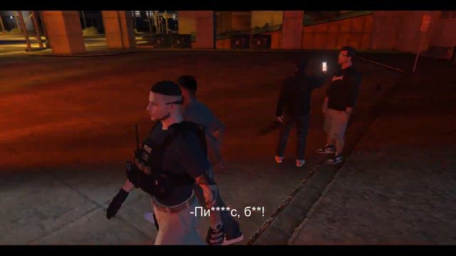 Офицеры полиции штата грубо посылают и называют оскорбительным словом арестованного смотреть онлайн