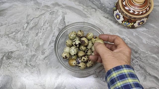 Таблица Менделеева в яйцах!