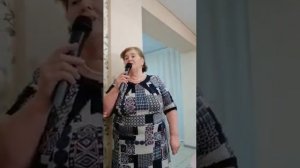 Красиво спела на башкирском на дне рождении