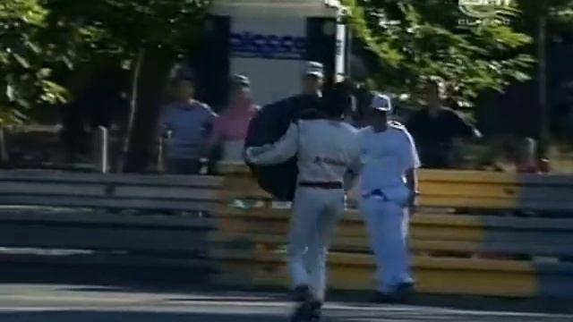 2000 24H LeMans Various Crashs смотреть онлайн