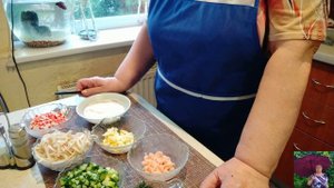 #салатизкальмаров        Салат из кальмаров с креветками.Вкусный салат!!