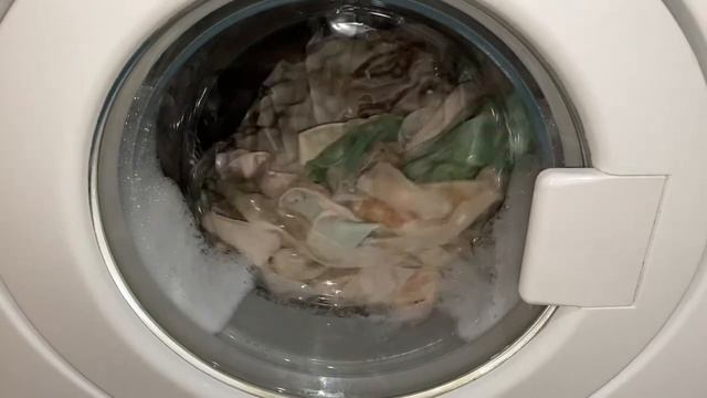 Electrolux EWC1050: Стирка тюлей смотреть онлайн