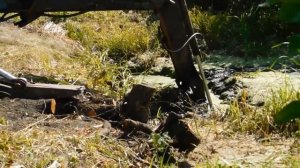 Копаем пруд в саду экскаватором-2!