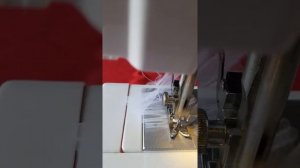 Как сосборить рюши из фатина без применения специальной лапки.