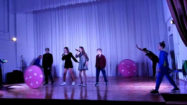 В стиле 90х. Группа "Комбинация"", "Два кусочека колбаски" смотреть онлайн