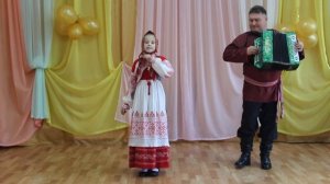 народная песня У МЕНЯ КВАШНЯ ПО ИЗБЕ ПОШЛА