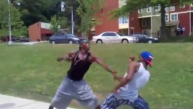 ДВА смешных американца ДЕРУТСЯ , как ДЕВЧОНКИ смотреть онлайн