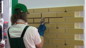Как наносится затирка Основит в швы клинкерной облицовки фасада