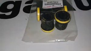 90385T0010 90385-T0010 Toyota Hilux  Оригинал втулка рессоры