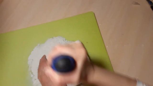 Раскопки с динозаврами из ВкусВилла - откапываем динозавров! смотреть онлайн