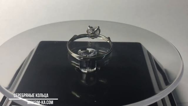 Серебряное кольцо с фианитом смотреть онлайн