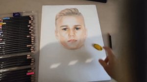 Рисую портрет парня цветными карандашами/ I draw a portrait of a guy with colored pencils