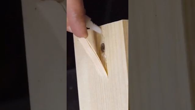 Как спрятать шляпку самореза.How to hide a Screw Head.#shorts #woodworking #diy #wood