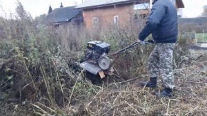 Косилка Терминатор Т-600 против двухметрового бурьяна.
