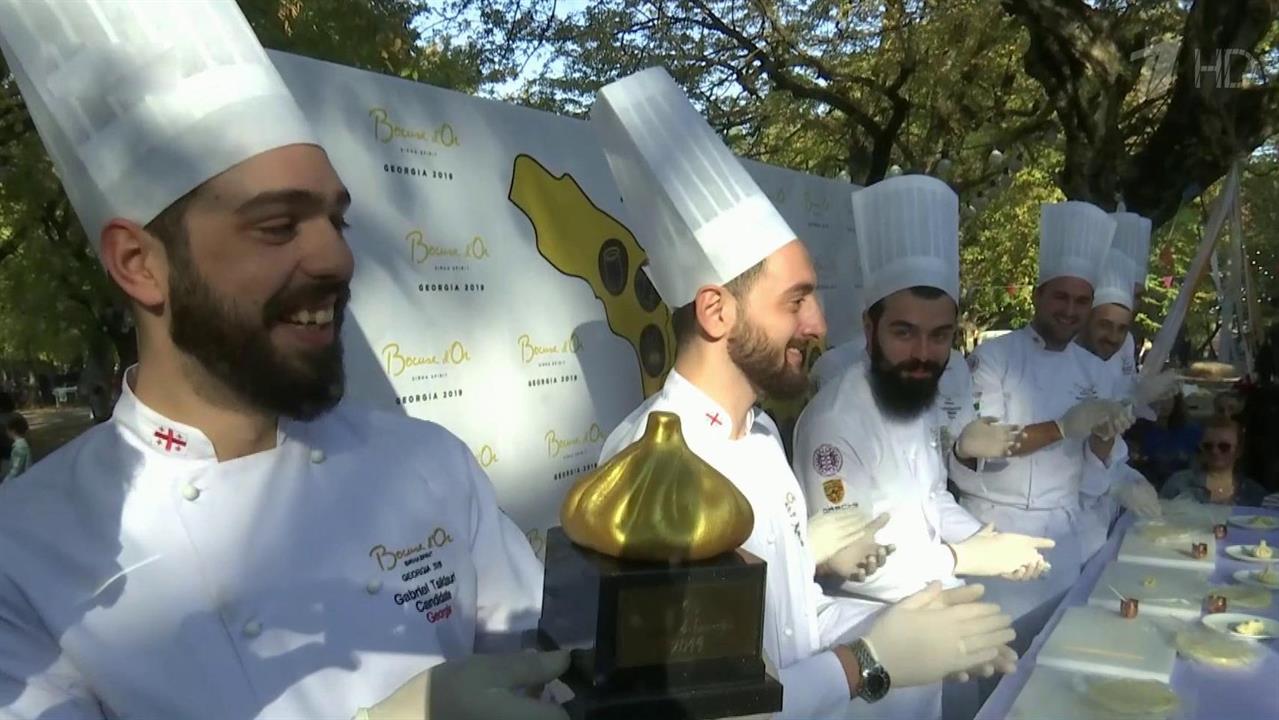 Всевозможные блюда из сыра готовили на грандиозном фестивале в Грузии