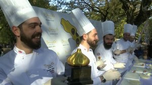 Всевозможные блюда из сыра готовили на грандиозном фестивале в Грузии