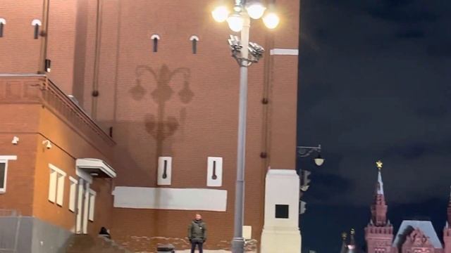 Cremlino di Mosca e la Piazza Rossa. Russia / Московский Кремль и Красная площадь. Москва. Россия. смотреть онлайн