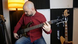 Ibanez GSR 200. El gran clásico de la gama de entrada. (🇺🇸ENG🇬🇧 subs)