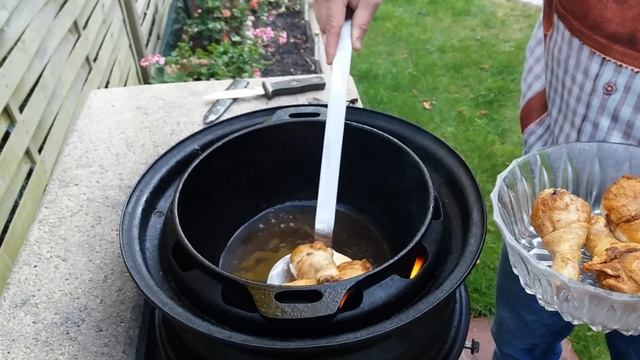 ЖАРЕНАЯ КУРИЦА С КАРТОШКОЙ В КАЗАНЕ смотреть онлайн