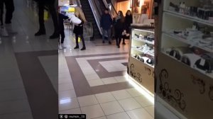 Уронил Ребёнка