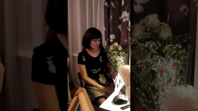 Реакция мамы на поздравления) смотреть онлайн