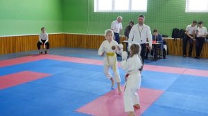 Каратэ шотокан. Соревнования по каратэ WKC. Иппон-кумитэ девочки 6-7 лет. Karate shotokan.