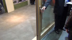 Дверь портальная подъемно сдвижная HS-Portal на фурнитуре GU. Нюрнберг 2014