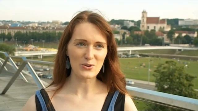 STIMULUS kalanetikos mankšta „Swedbank" terasoje Vilniuje смотреть онлайн