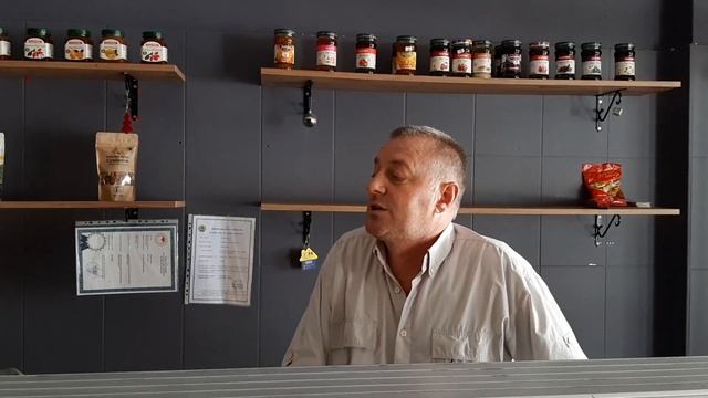 Магазин русских продуктов в Мерсине. Интервью с владельцем Анатолием Копыловым из Красноярска.