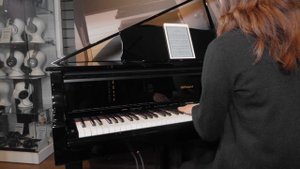 Roland GP-609 Digital Grand Piano Overview