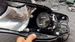 Volkswagen Passat b6 - замена линз на диодные Expression