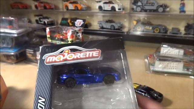 DiecastFinds - HW, GL Green Machines, 1:43 Gulf Racing, Beatles Pop Culture смотреть онлайн