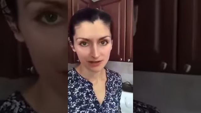 Этот опыт показывается как хлор мгновенно впитывается в наши слизистые и кожу! КАНГЕН вода без хлор смотреть онлайн