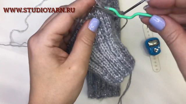 МК Подробно варежки с анатомическим пальцем и косами