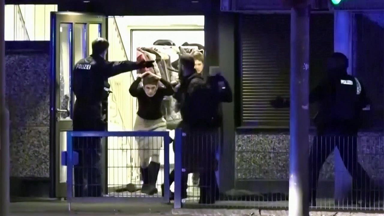 В результате стрельбы в Гамбурге семь человек погибли