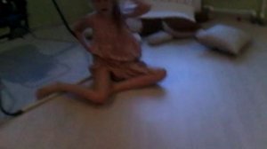 Девочка упала с окна.