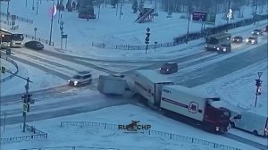 Нельзя просто взять и не въехать в фуру Магнит.short