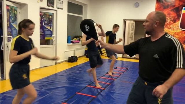 День работы на координационной лестнице смотреть онлайн