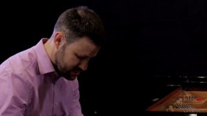 Iago Núñez plays Albeniz's Malagueña from Espana Op 165