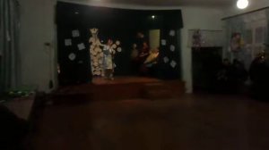 Белую поляну накрывает Зима. Антопуло Елена.