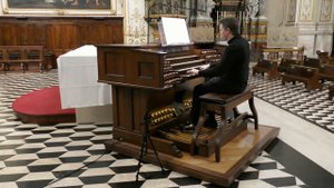 VIVALDI - THE FOUR SEASONS - BERGAMO CATHEDRAL ITALY - ORGAN - JONATHAN SCOTT