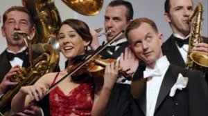 Max Raabe & Palast Orchester - Tainted Love