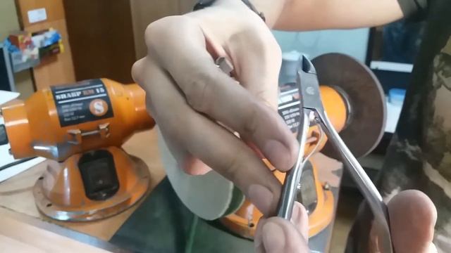 СТАНКИ ДЛЯ ЗАТОЧКИ МАНИКЮРНЫХ ИНСТРУМЕНТОВ SHARP KM 15 смотреть онлайн