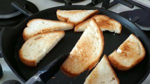 Бутерброды со шпротами на Праздничный стол. Бутерброды со шпротами и огурцом. Закуска со шпротами.