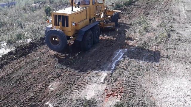 Работа автогрейдера ДЗ-143 смотреть онлайн