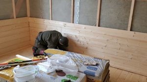 Каркасный дом. Монтаж имитации бруса на каркасник