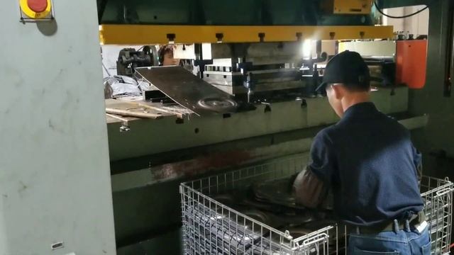 поворотная пластина для кресла: этапы производства смотреть онлайн