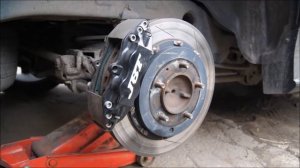 Lexus LX 450d замена задних колодок,установка доп стоек на прицеп